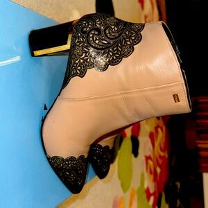 ADM- Alessandro Di Maria leather patent leather color block bootees 7